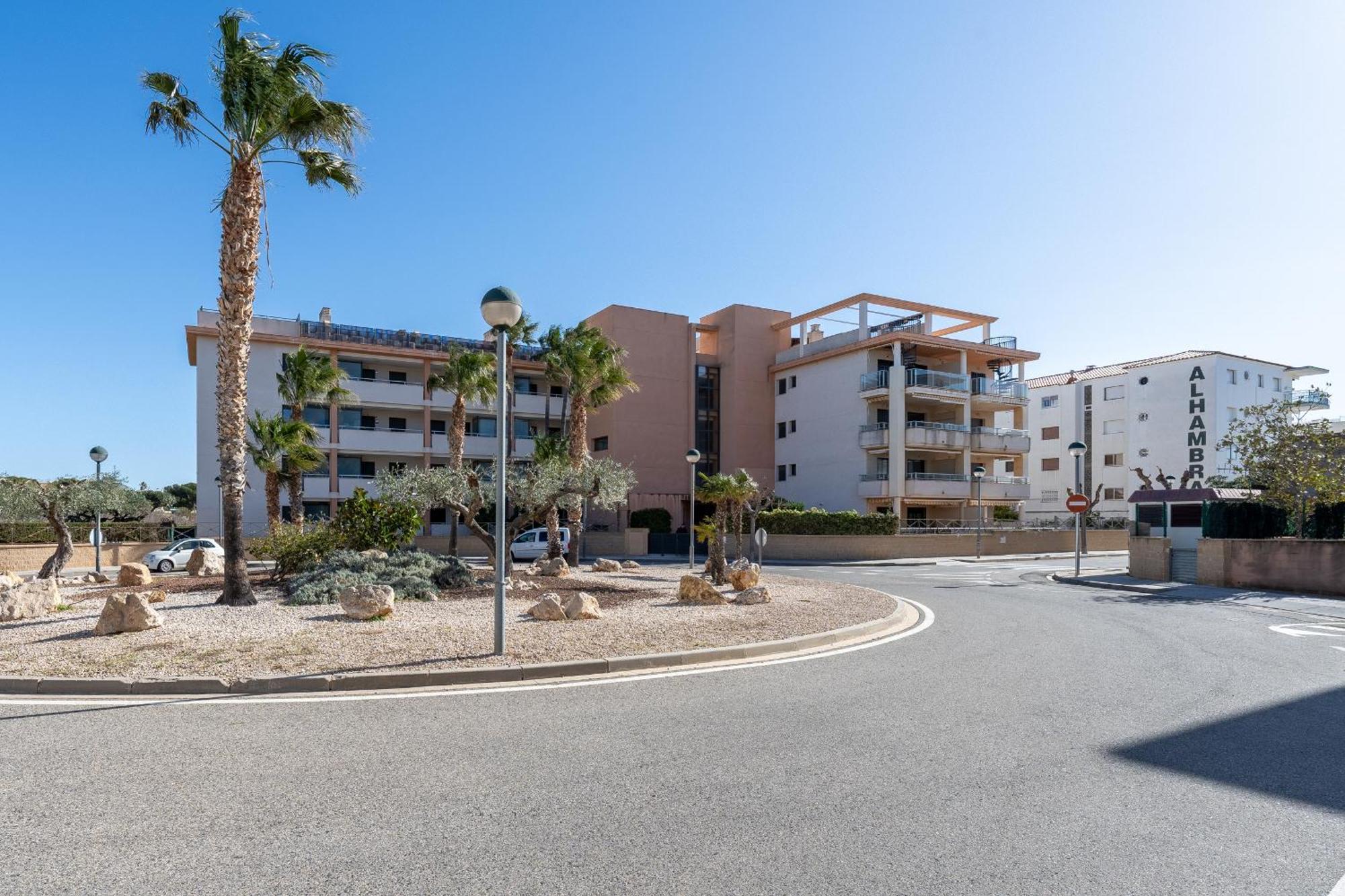 Hauzify I Apartament Oliveres Hospitalet De L'Infant Bagian luar foto